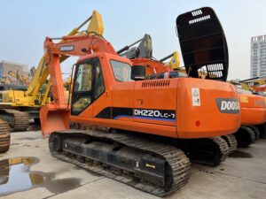 used doosan DH220LC-7 excavator